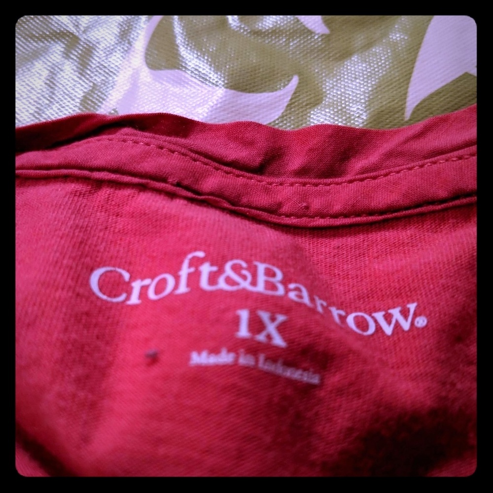 Women's tee shirt